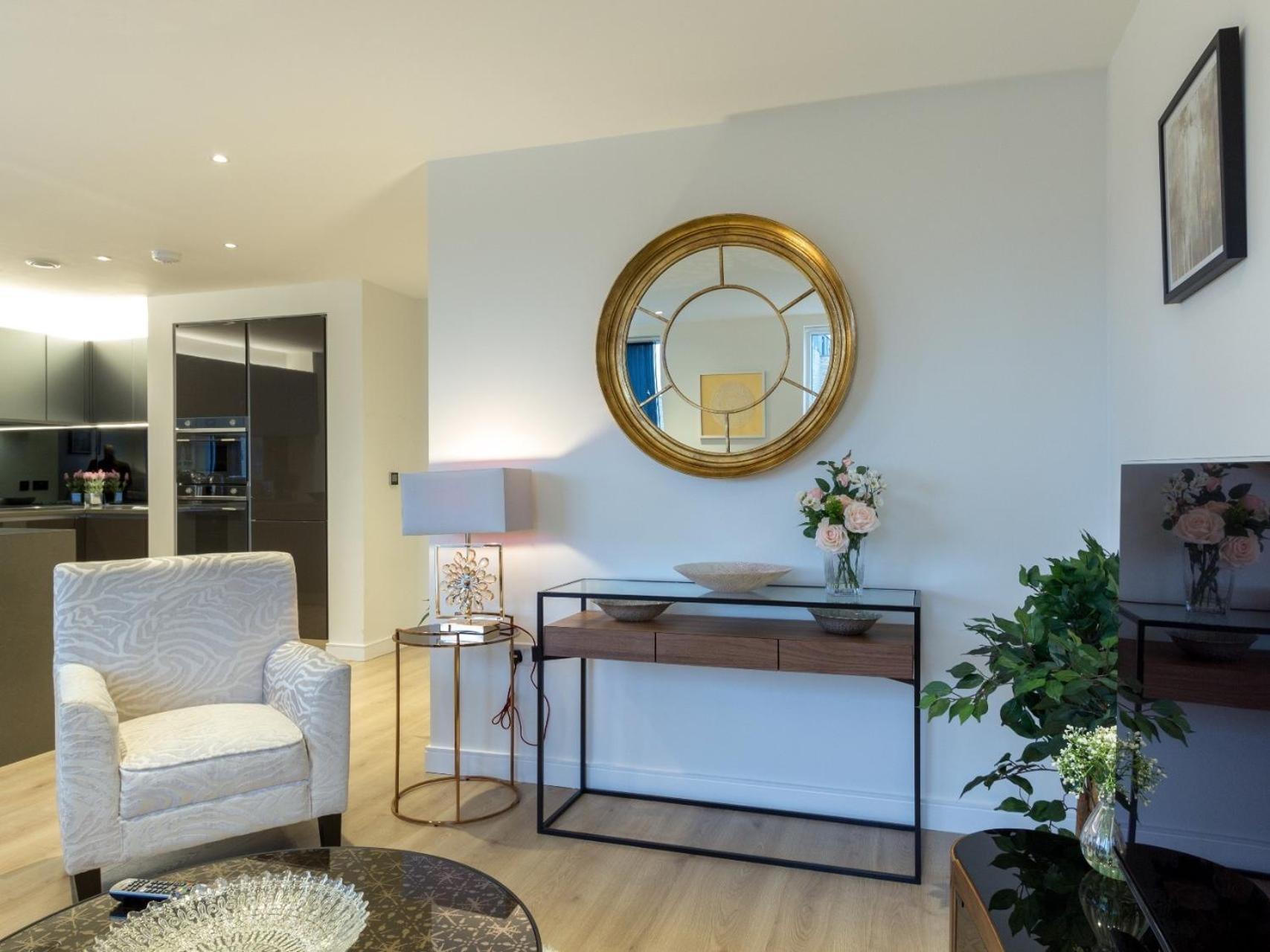 2 Bed Property Close To Heathrow Airport Hounslow Luaran gambar