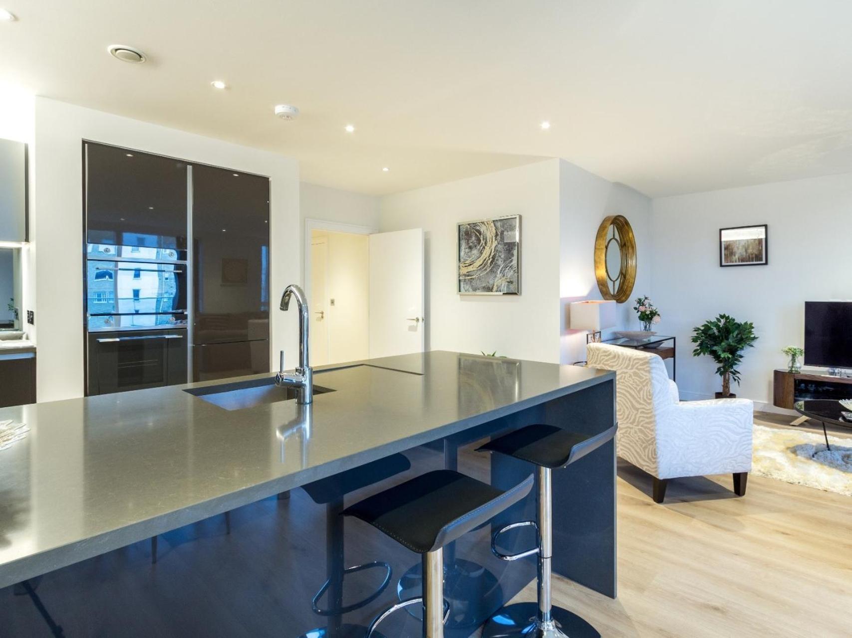 2 Bed Property Close To Heathrow Airport Hounslow Luaran gambar
